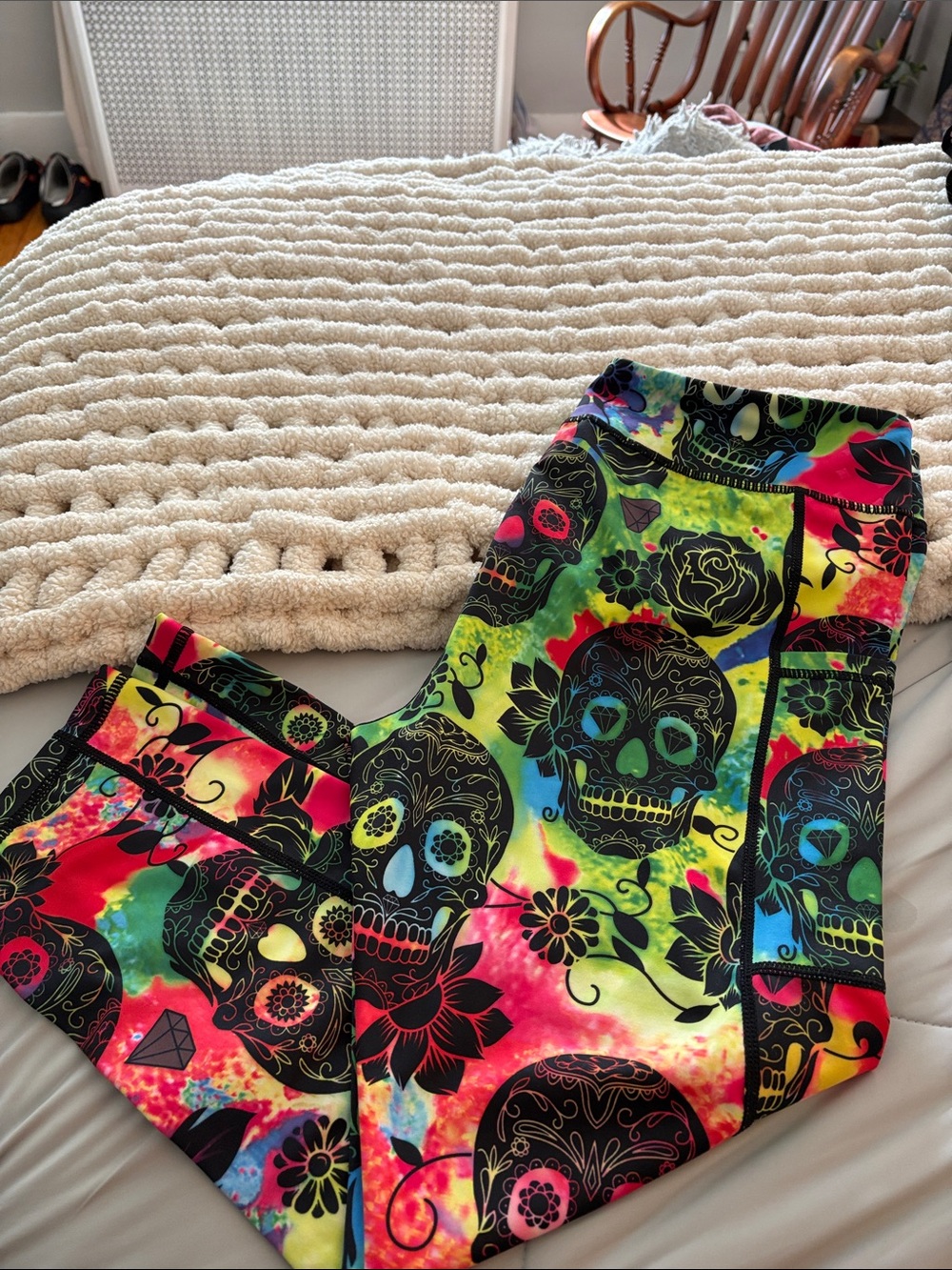 Women’s Capri Multicolor Sugar Skull Leggings - CVG